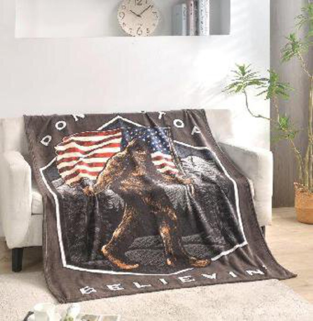 DBF24159 Sasquatch Don't Stop Believing Everyday Throw
