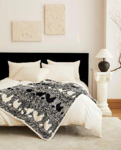 DTR24150 50x60 Cottage Chickens Flannel & Sherpa Throw