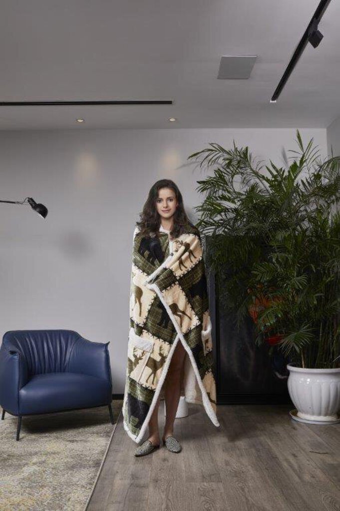 DHTR10084 Stitched Forest Wearable Throw